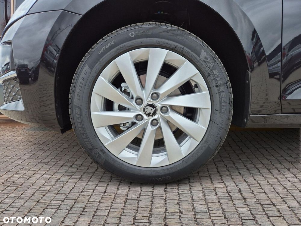 Skoda Octavia 1.5 TSI mHEV Drive Selection DSG - 11