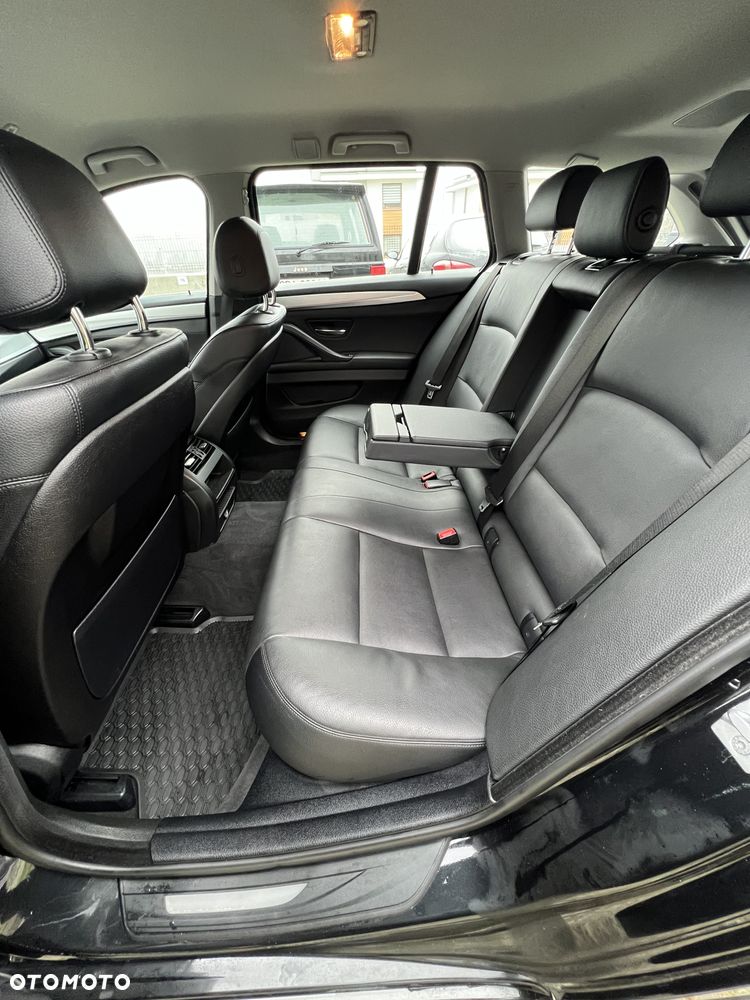 BMW Seria 5 525d xDrive Sport-Aut - 8