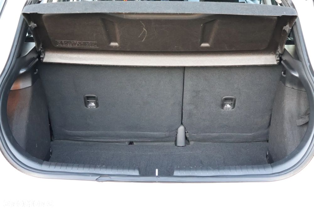 Hyundai i20 1.2 Pure - 16