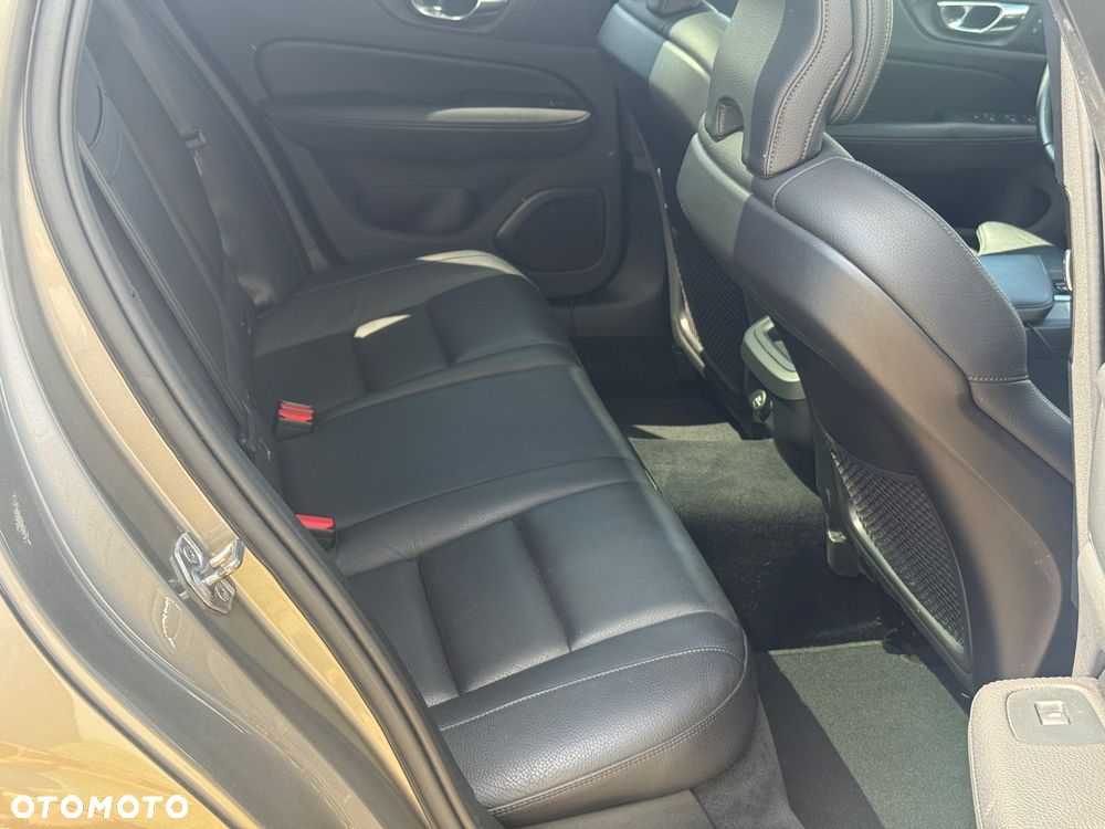 Volvo V60 D4 Inscription - 19
