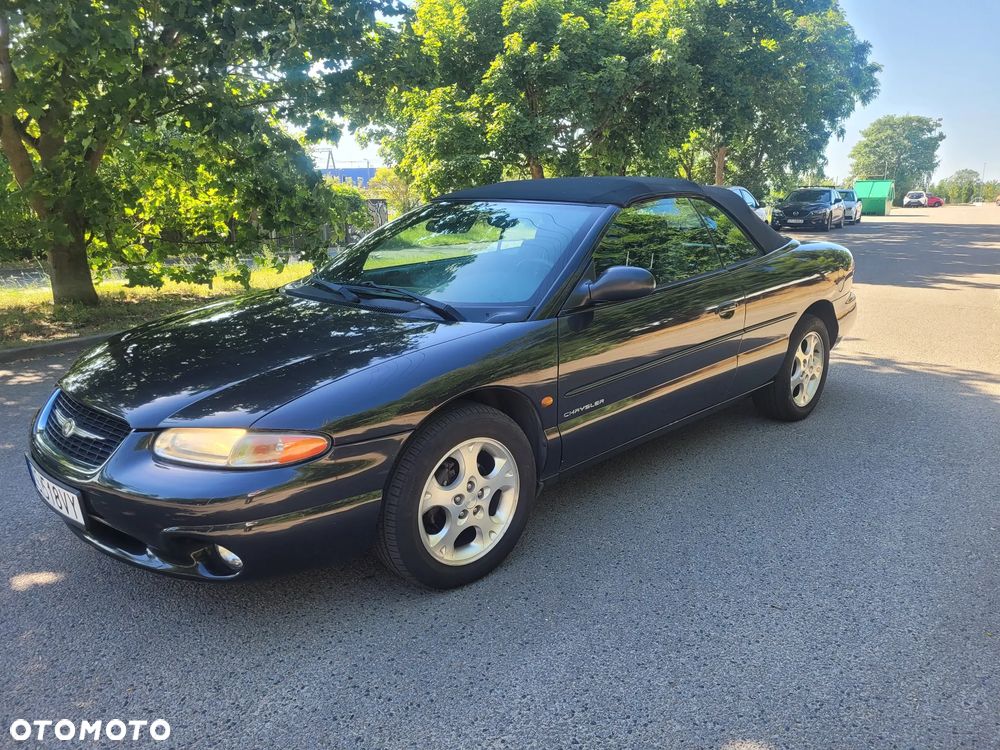 Chrysler Stratus LX 2.5 - 17
