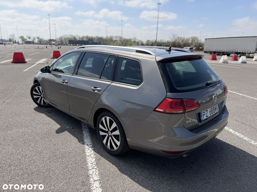 Volkswagen Golf Variant - 2