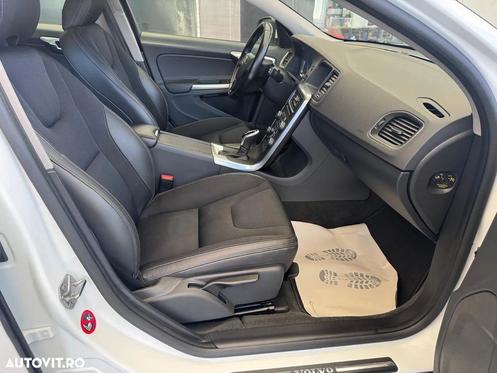 Volvo V60 D3 Geartronic Linje Business - 7