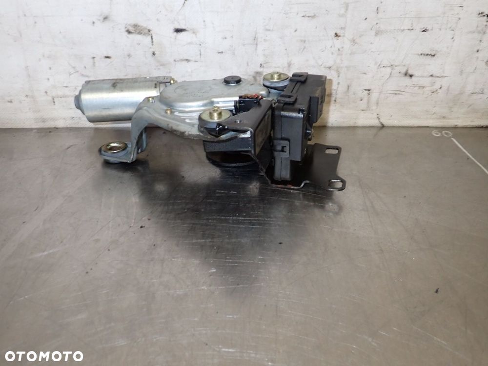 SILNICZEK WYCIERACZKI TYLNEJ BMW E46 1.9 69036679 - 2