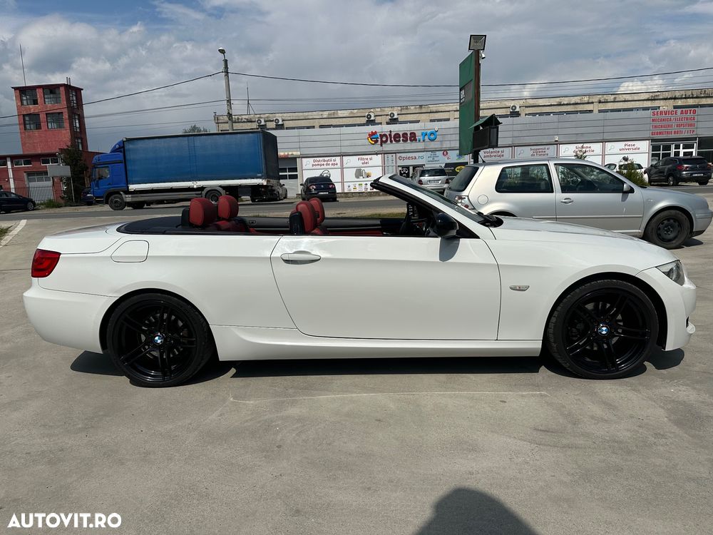 BMW Seria 3 320d DPF M Sport Edition - 13