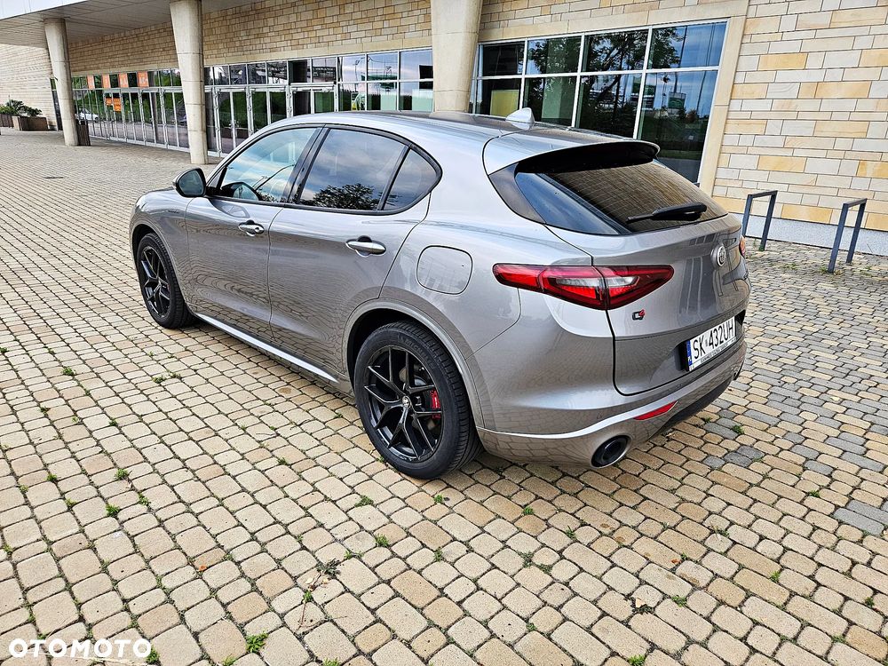 Alfa Romeo Stelvio 2.0 Turbo Veloce Q4 - 4
