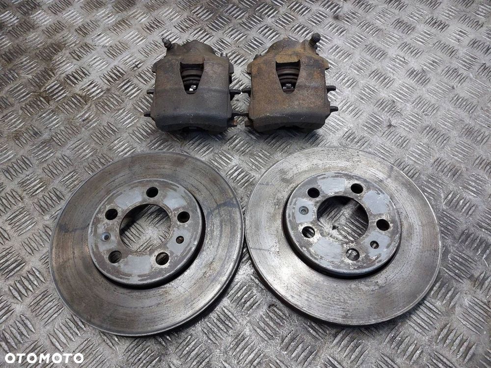TARCZE HAMULCOWE PRZÓD + KLOCKI + ZACISKI SEAT IBIZA III 1.9 TDI - 1