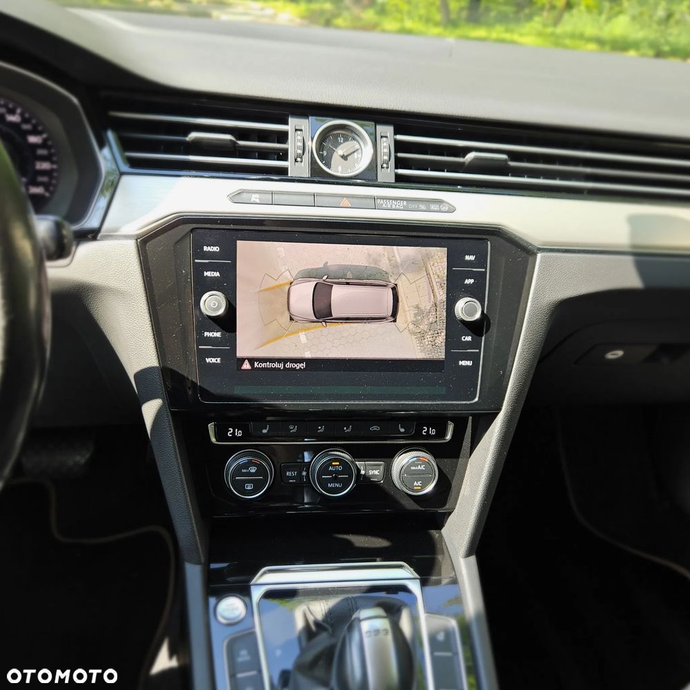 Volkswagen Passat 1.8 TSI BMT Highline DSG - 17