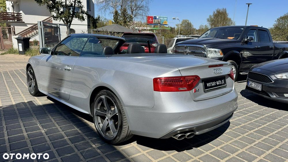 Audi S5 Cabrio - 7
