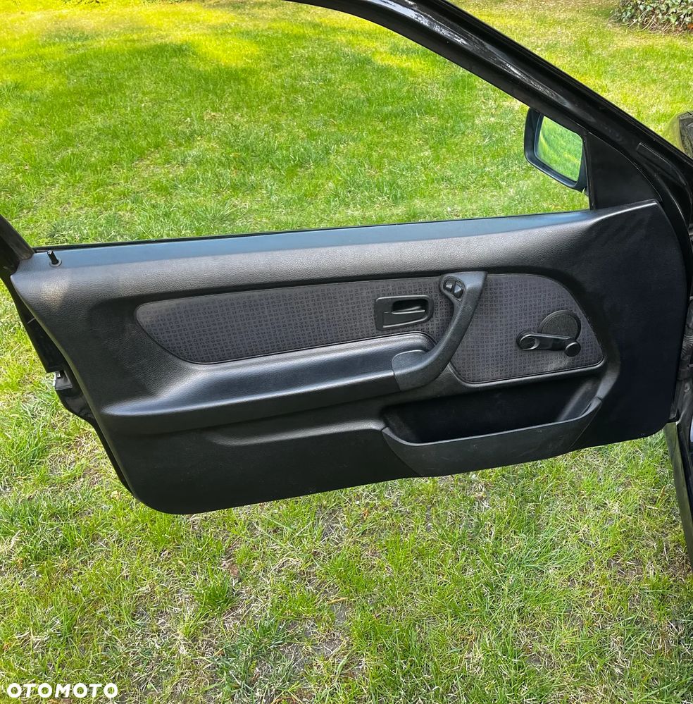 BMW Seria 3 - 16