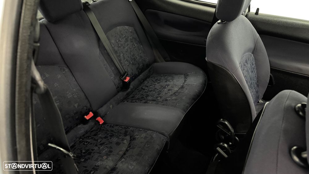 Peugeot 206 1.1 XR - 24