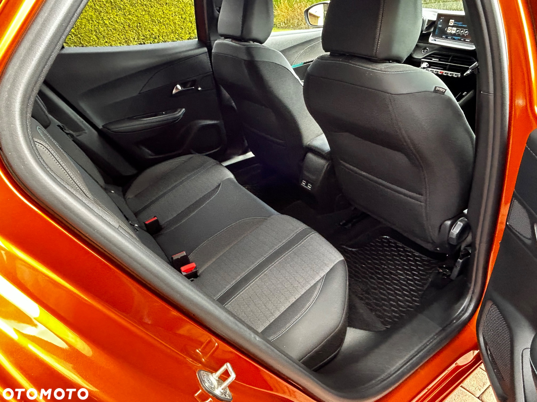 Peugeot 2008 1.2 PureTech Allure S&S EAT8 - 8