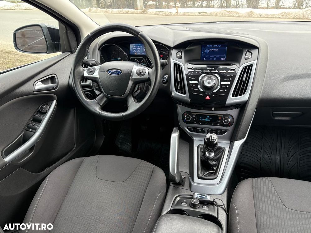 Ford Focus ver-1-6-tdci-dpf-start--stopp--system-titanium - 16