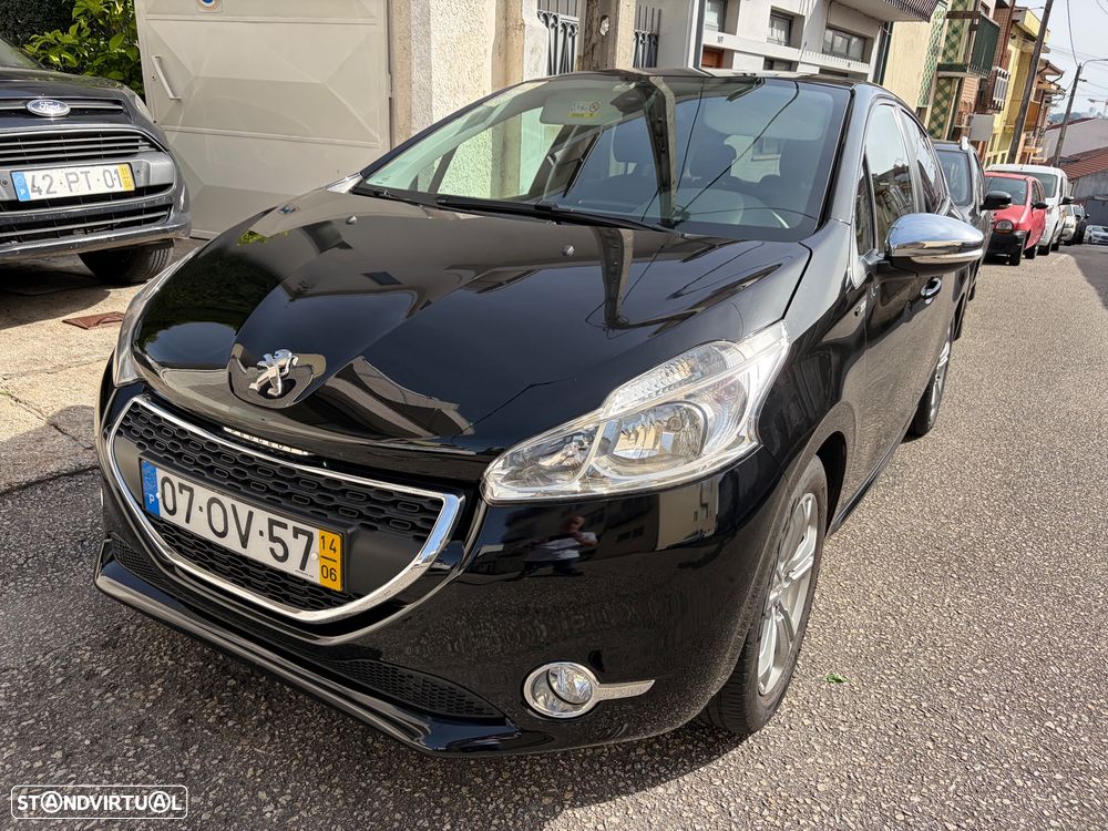 Peugeot 208 1.2 PureTech Style - 1