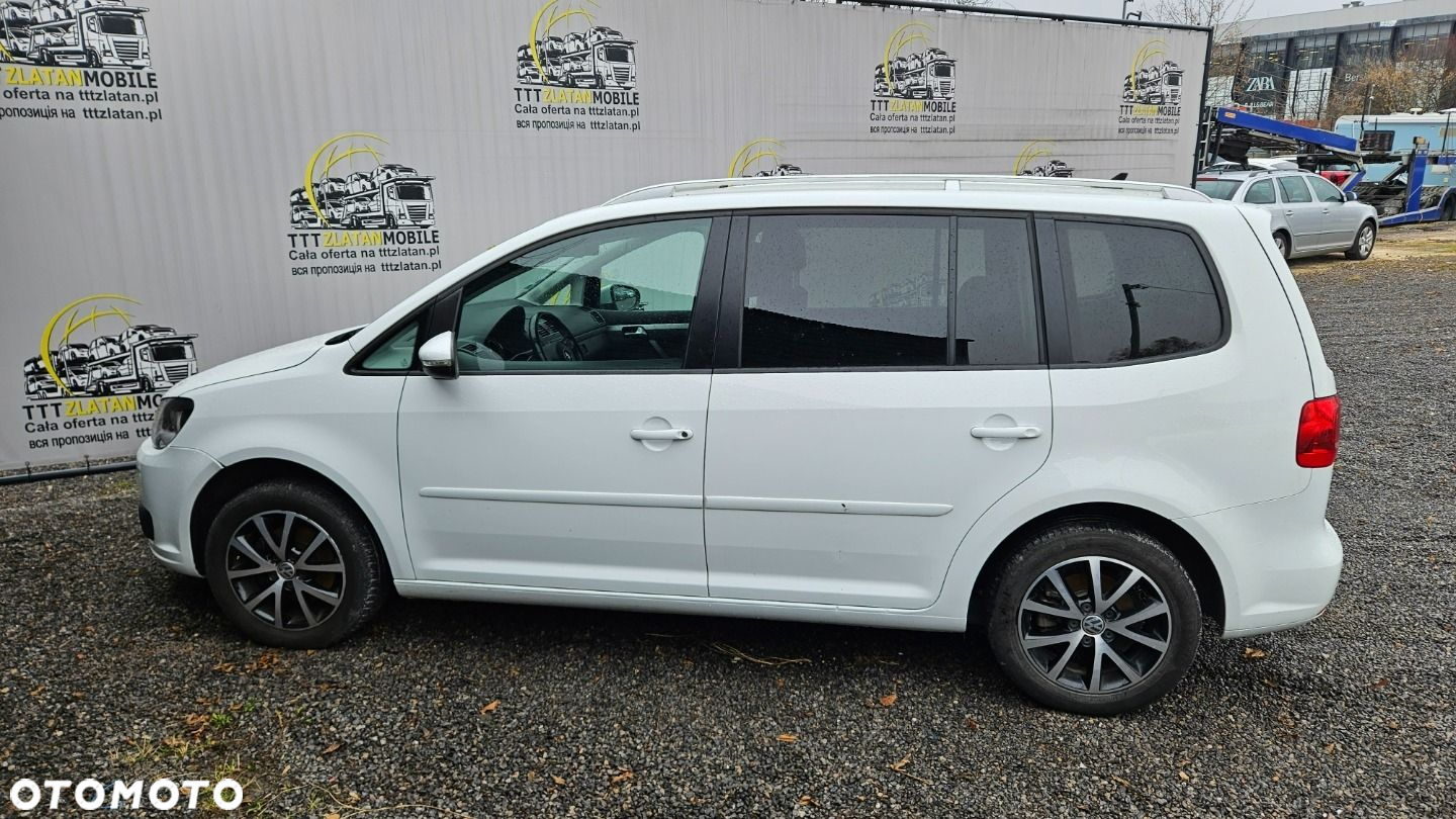 Volkswagen Touran - 15