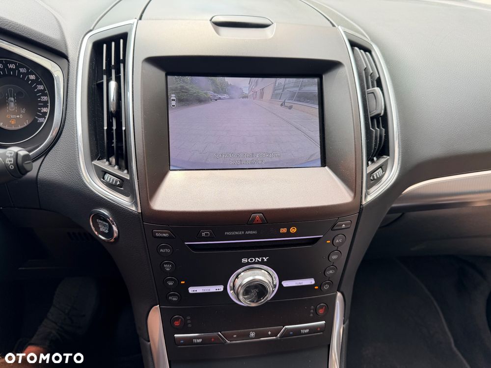 Ford S-Max - 36
