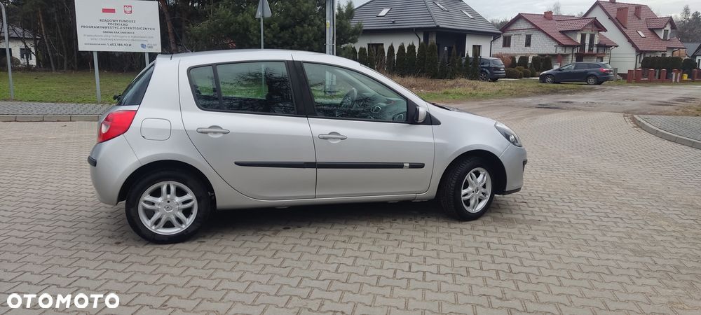 Renault Clio - 3