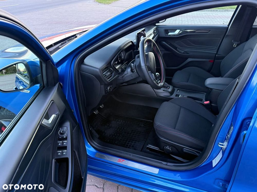 Ford Focus 1.0 EcoBoost ST-Line - 11