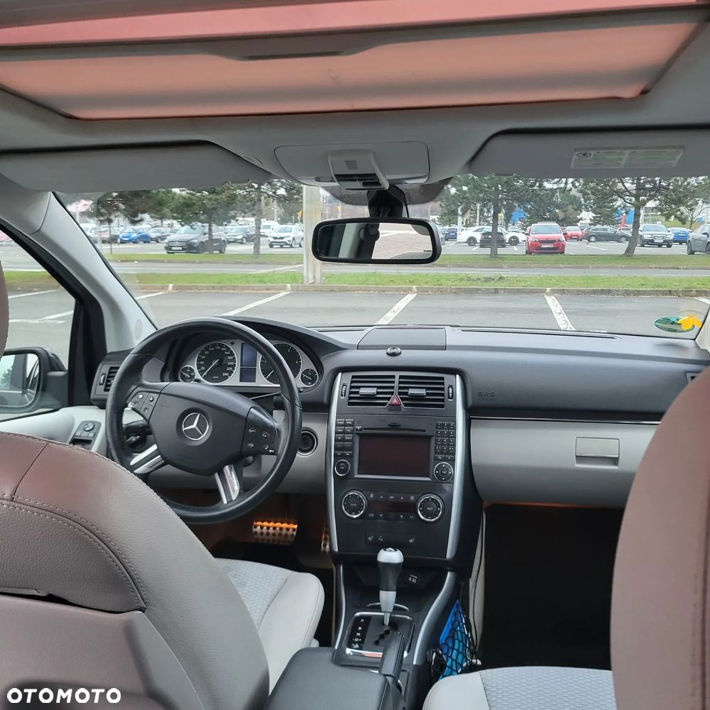 Mercedes-Benz Klasa B 200 CDI Autotronic - 8