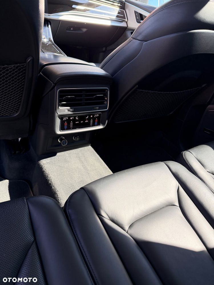 Audi Q7 - 9