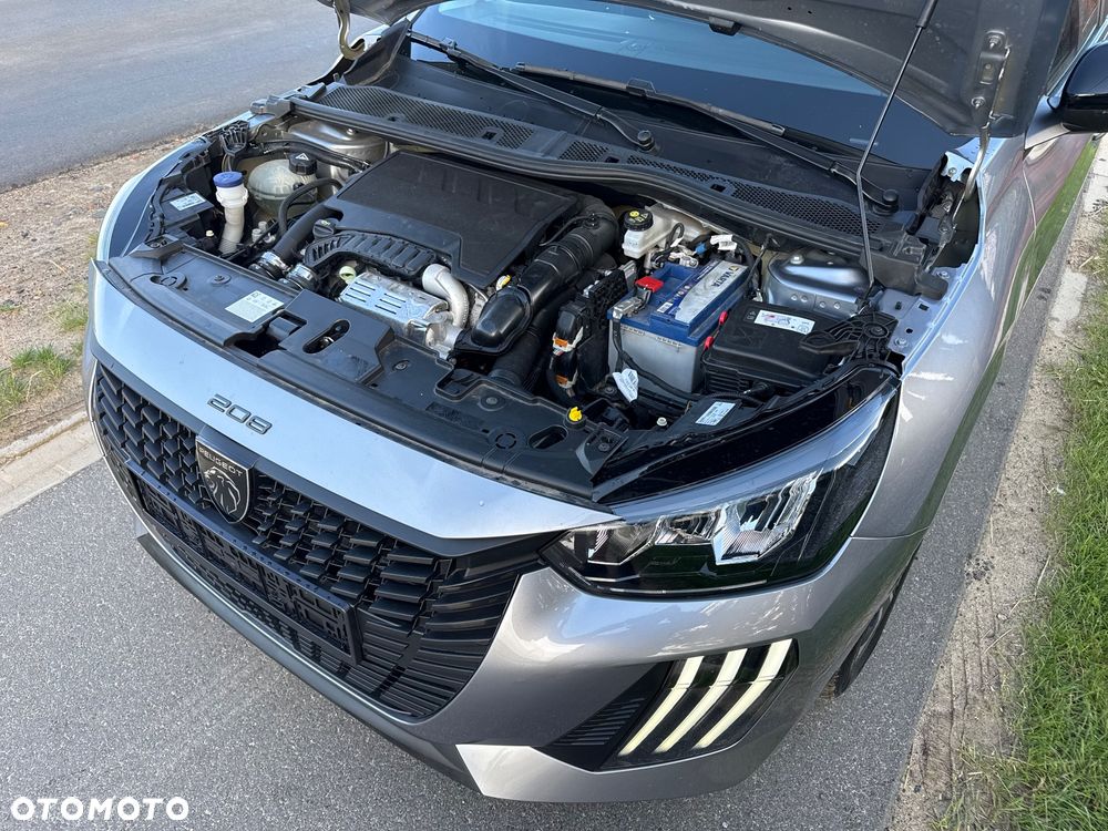 Peugeot 208 PureTech 100 Business - 12