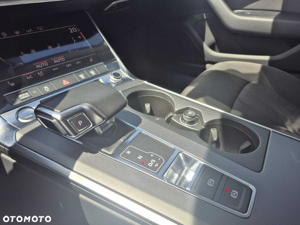 Audi A6 Avant - 27