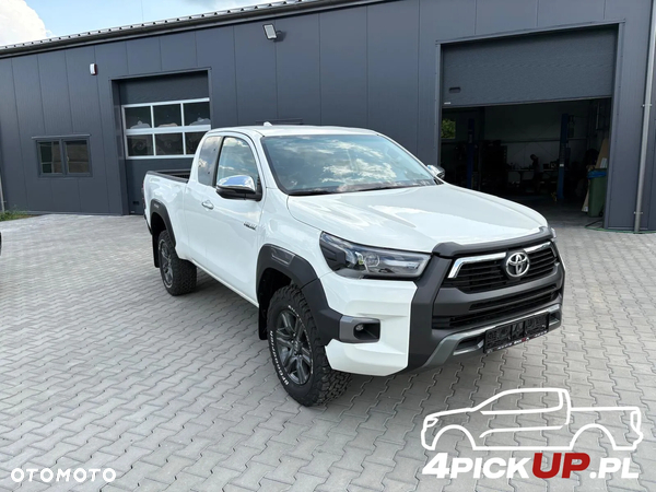 Toyota Hilux 2.8 D-4D Double Cab SR5 4x4