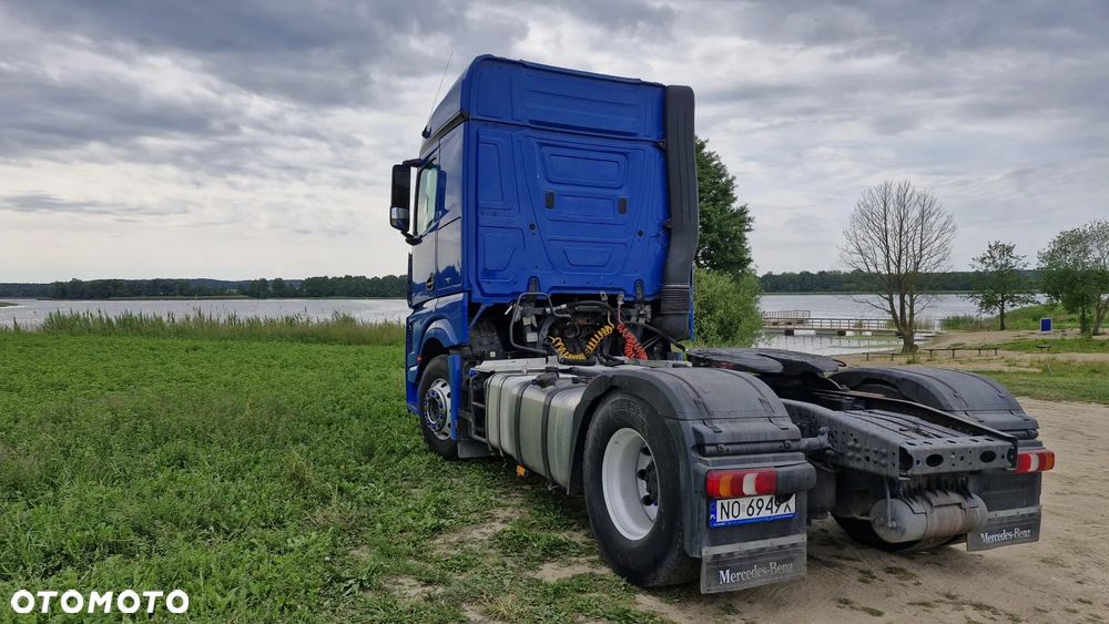 Mercedes-Benz Actros - 5