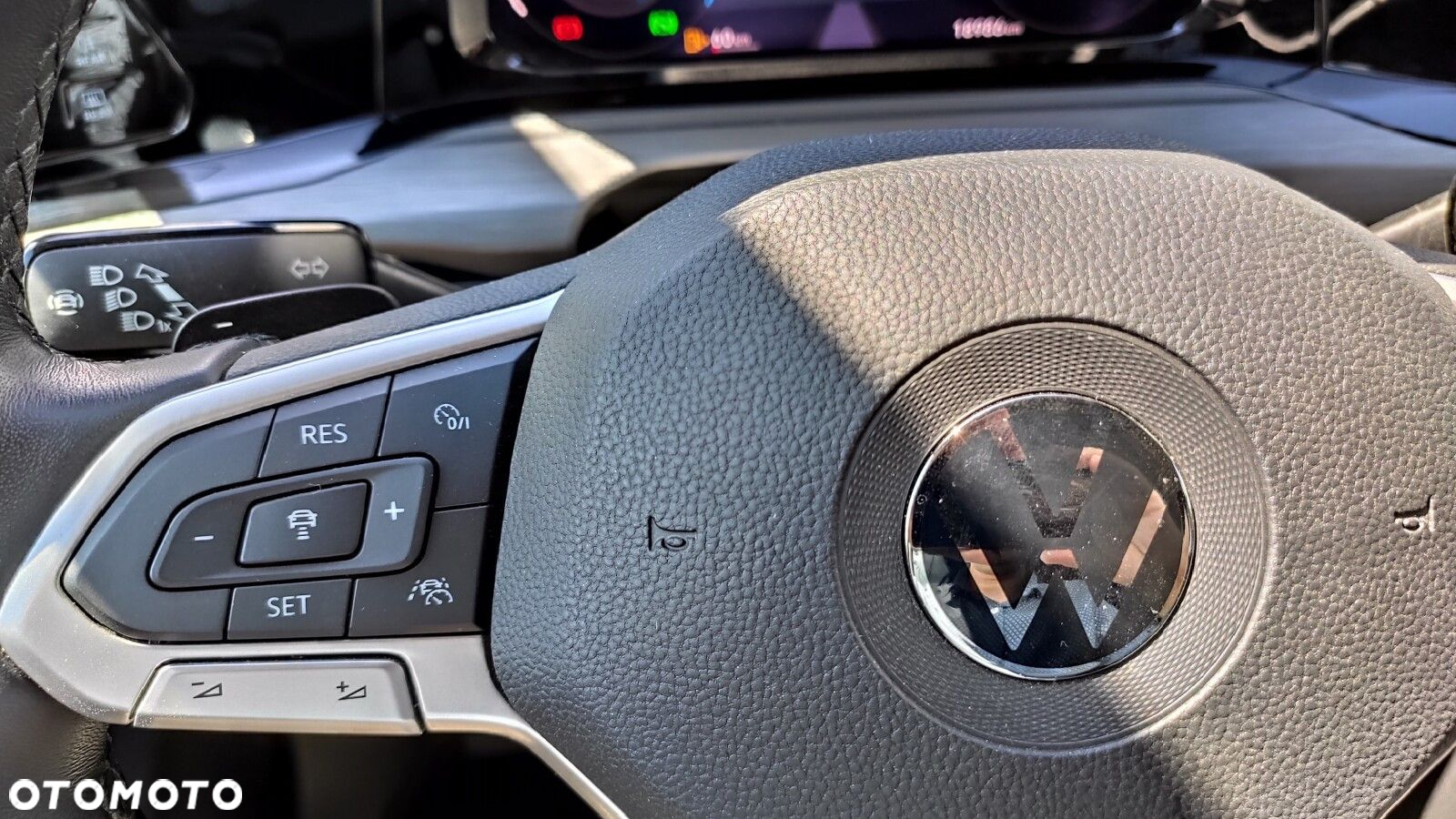Volkswagen Golf - 15