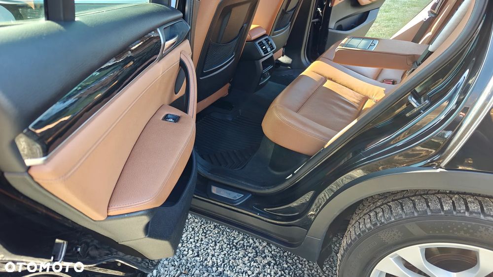 BMW X3 xDrive35i Sport-Aut - 13