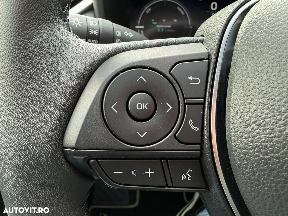 Toyota RAV4 Luxury 2.5 HYBRID 222CP AWD - 26