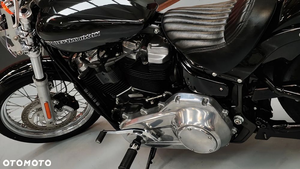 Harley-Davidson Softail Standard - 24