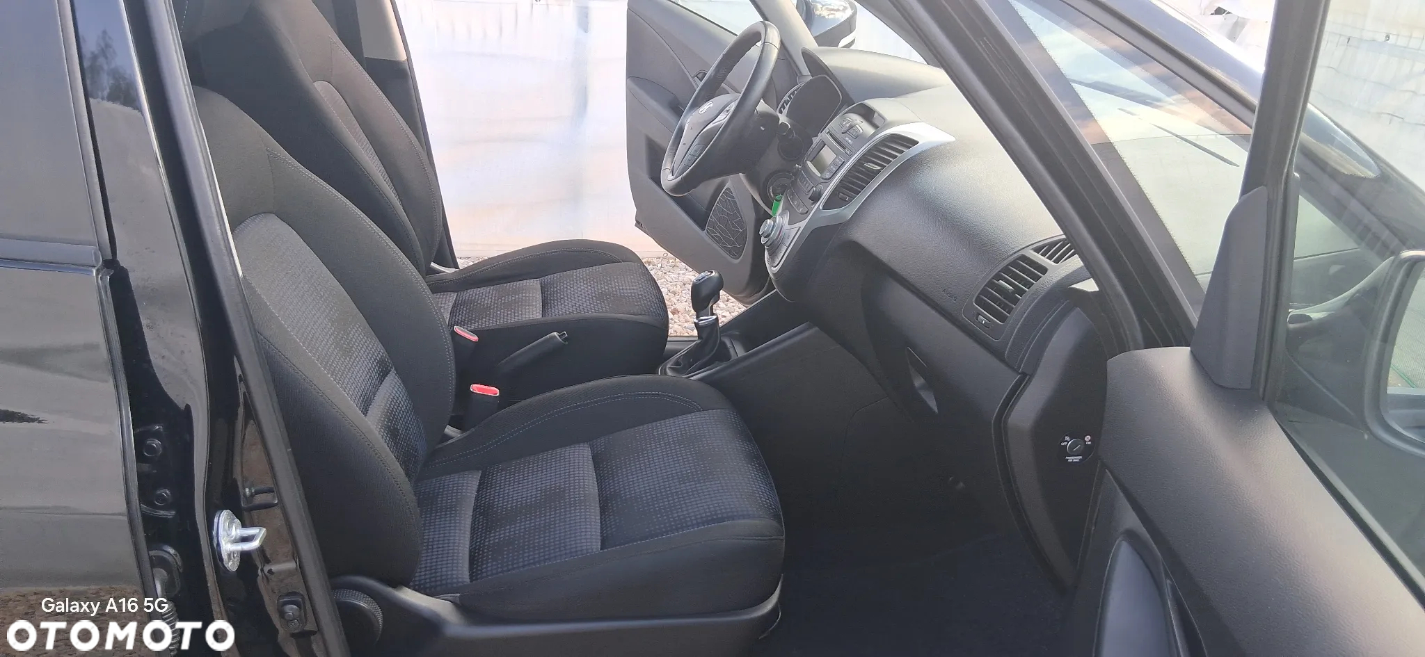 Hyundai ix20 1.4 blue Comfort - 13