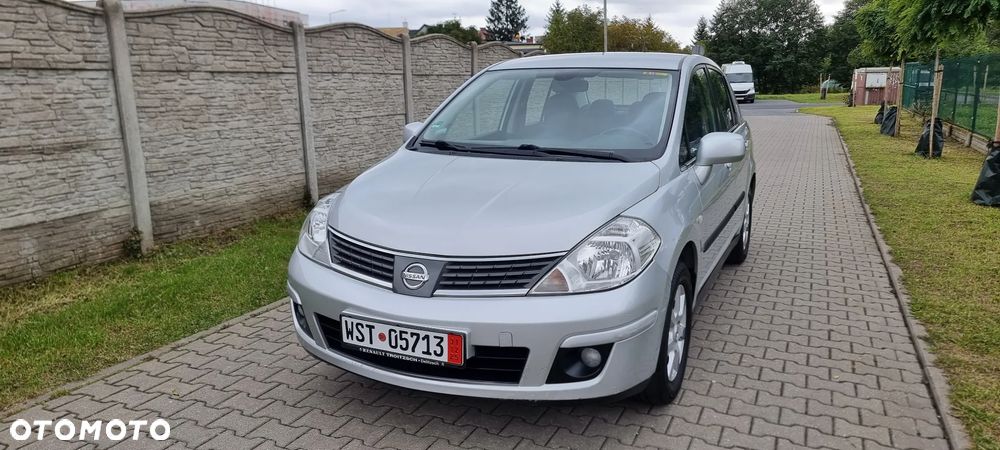 Nissan Tiida 1.6 acenta - 2