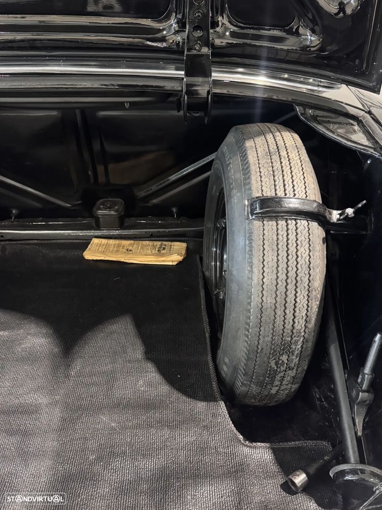 Mercedes-Benz MB180 - 39