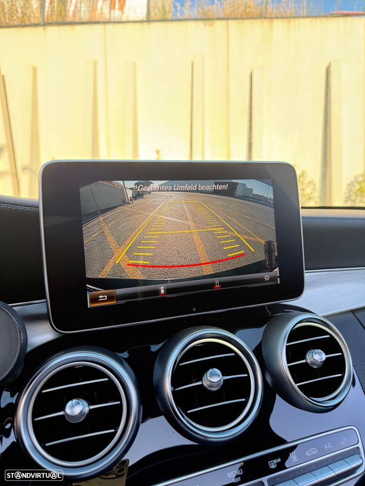 Mercedes-Benz C 300 h AMG Line - 17