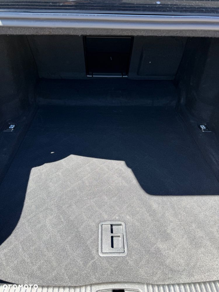 Audi S8 - 14