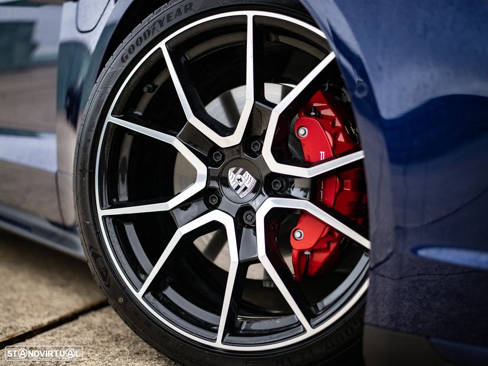 Porsche Taycan 4S - 14