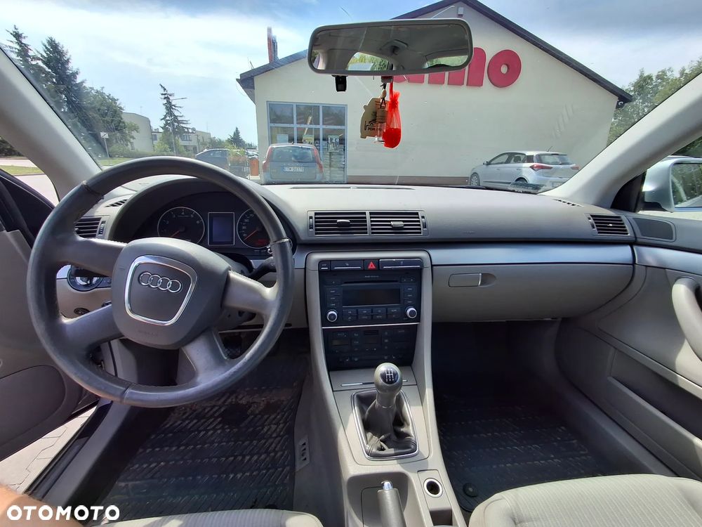 Audi A4 Limousine 2 - 7