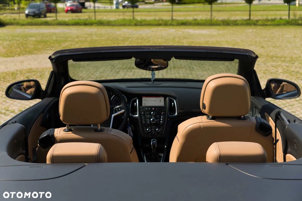Opel Cascada 1.6 T Cosmo S&S EU6 - 31