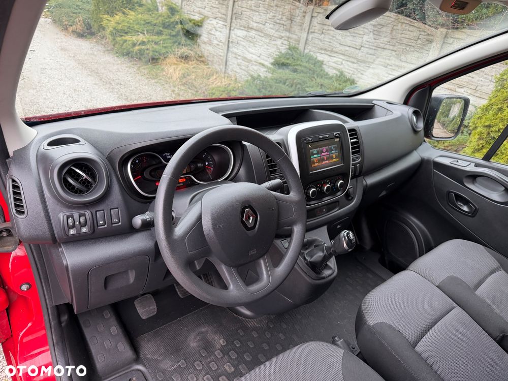 Renault Trafic - 13