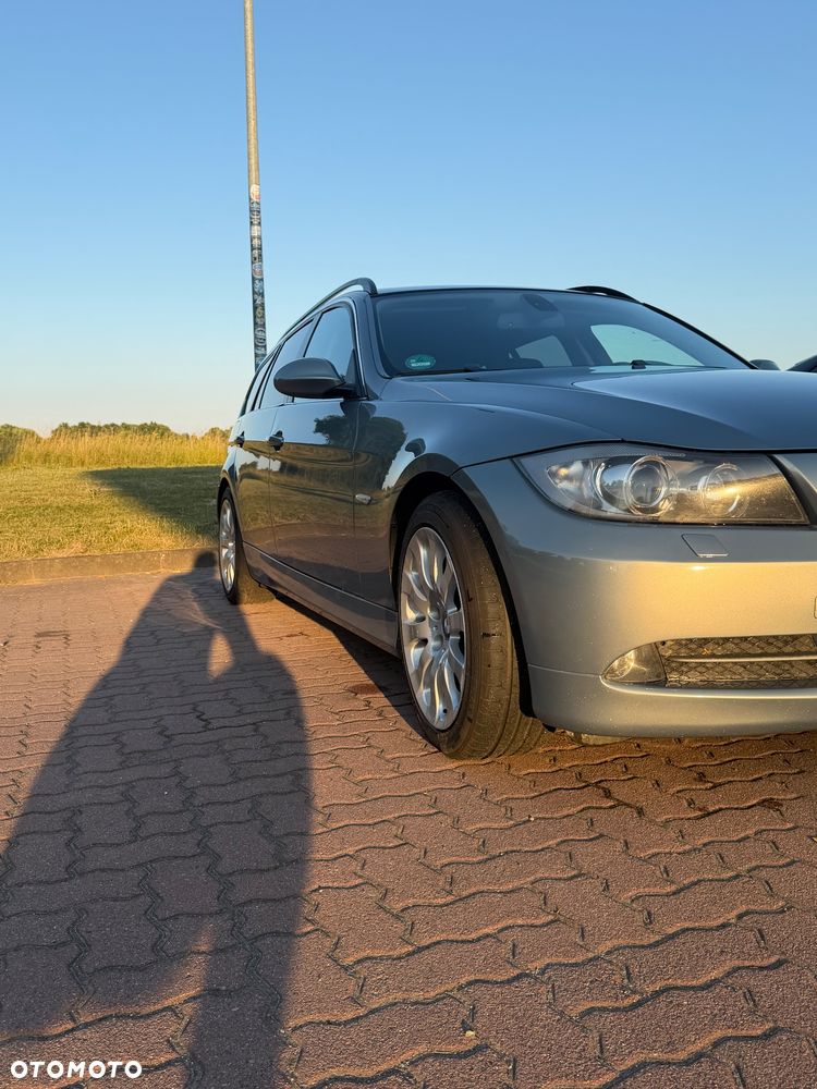 BMW Seria 3 330d - 4