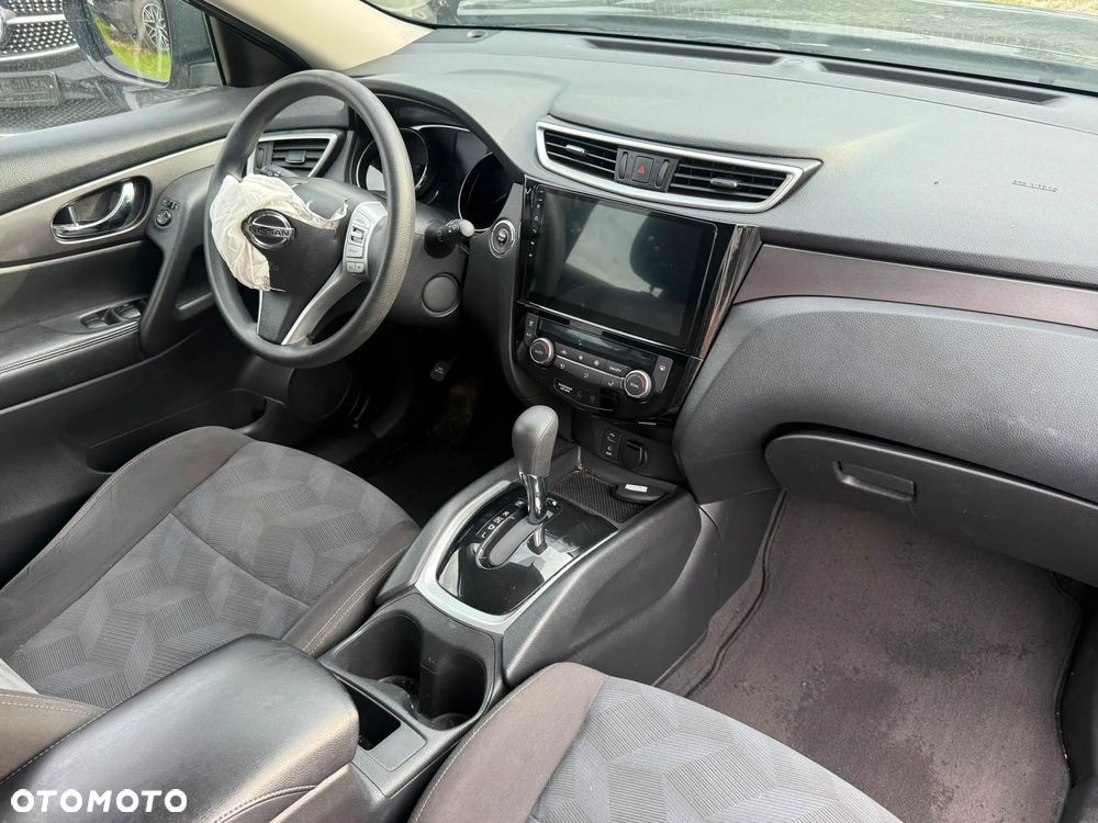 Nissan Rogue - 13