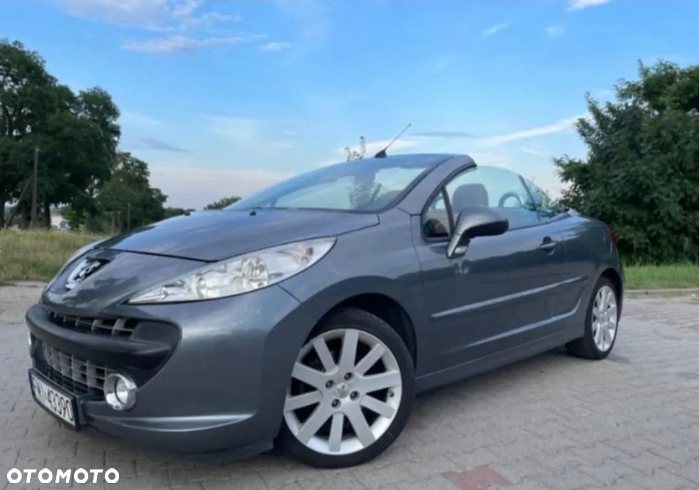 Peugeot 207 CC - 2