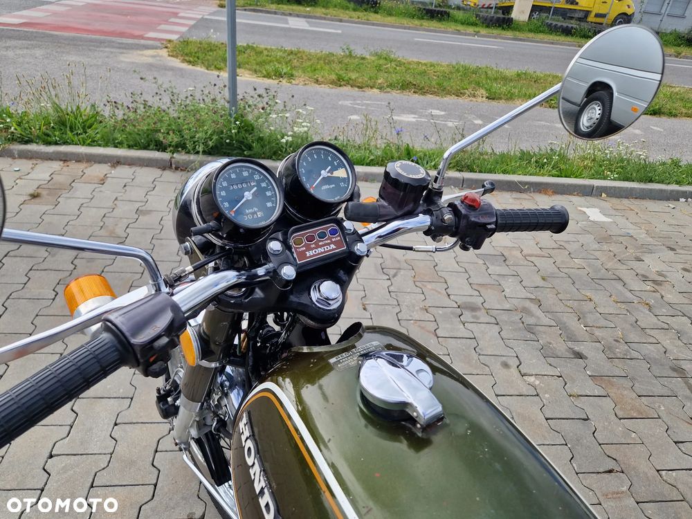 Honda CB - 8