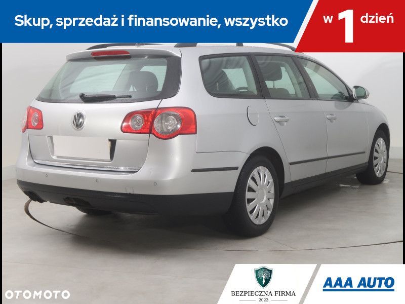 Volkswagen Passat Variant - 7