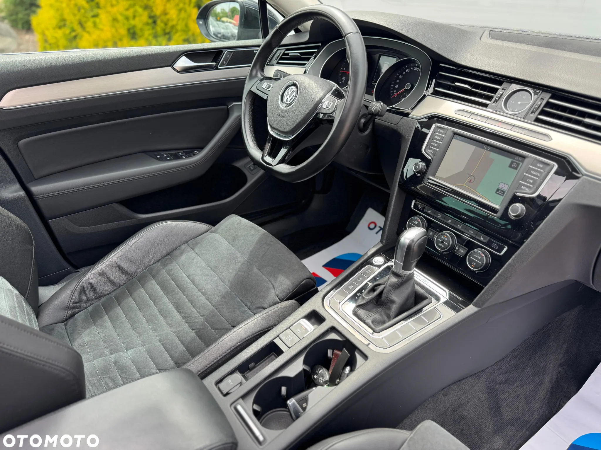 Volkswagen Passat 2.0 TDI 4Mot R-Line Edition DSG - 22