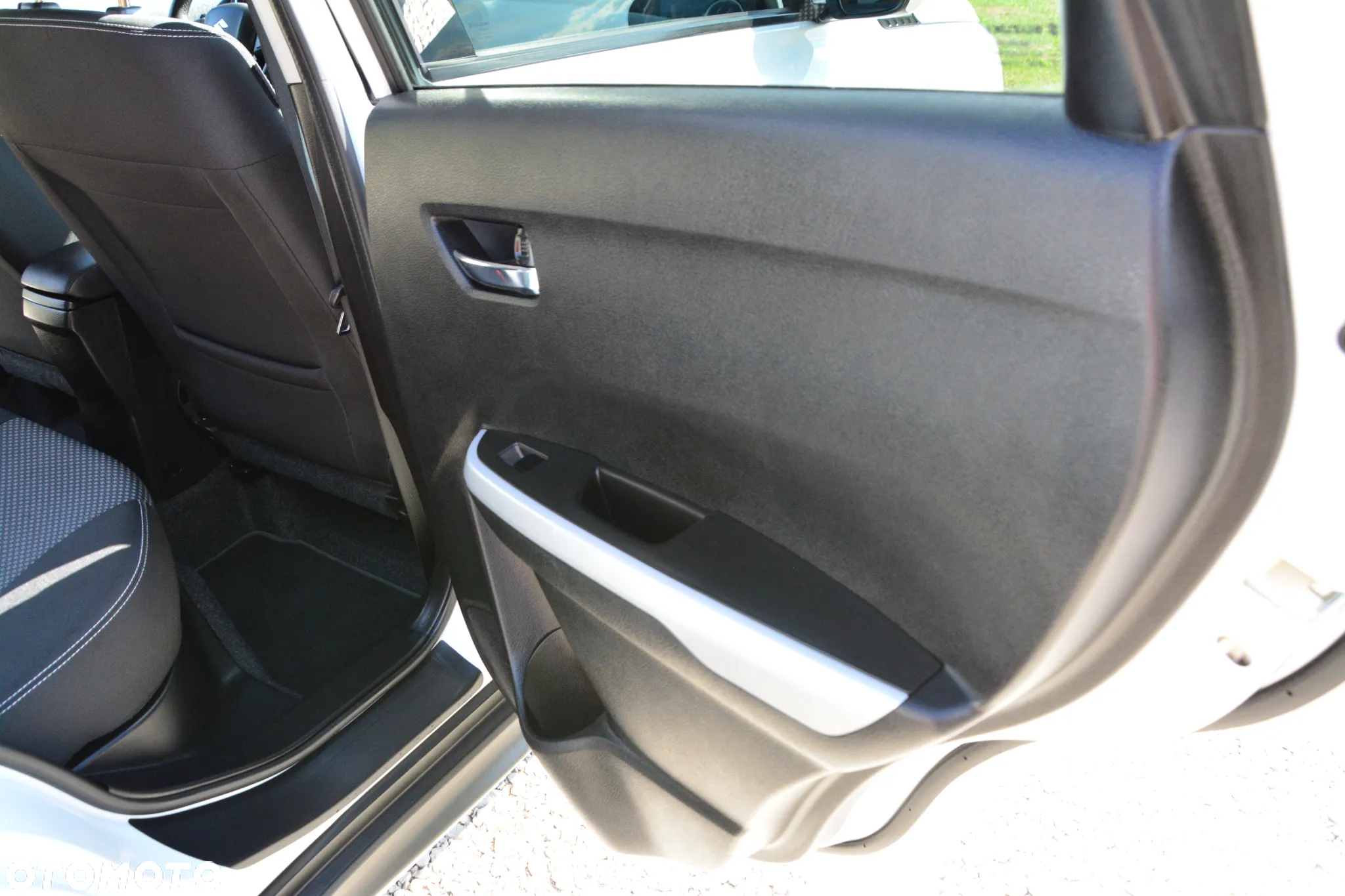 Suzuki Vitara 1.6 Premium 2WD - 22