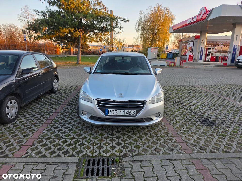 Peugeot 301 1.6 HDi Active - 1