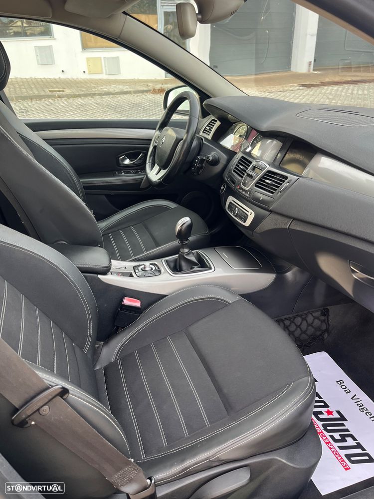 Renault Laguna Break 2.0 dCi Dynamique S 120g - 16